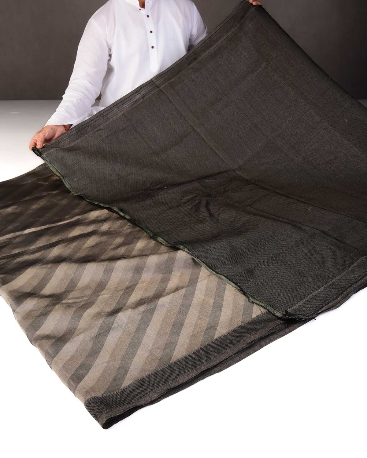 Metallic Silver Gray WATERMARK Diagonal Stripes Tanchoi Handwoven Kora Silk Banarasi Saree-HolyWeaves