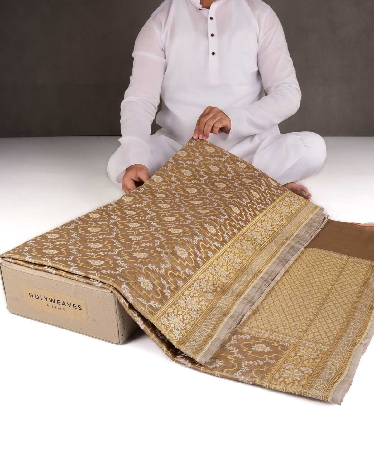 Metallic Antique Gold Zari & Resham Jangla Cutwork Brocade Woven Art Cotton Tissue Banarasi Saree-HolyWeaves