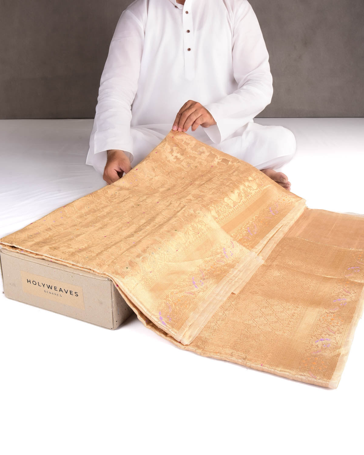 Metallic Gold Zari Floral Meenekari Jaal Brocade Woven Kora Tissue Banarasi Saree