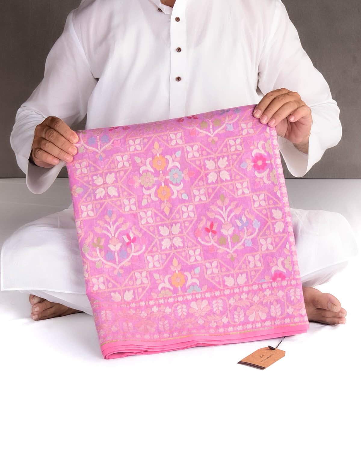 Mauve Padmambari Resham And Zari Jamdani Ektara Cutwork Brocade Handwoven Cotton Banarasi Saree