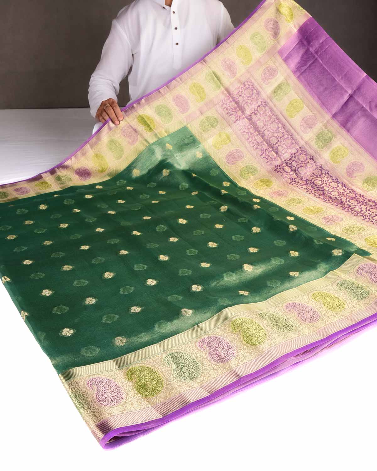 Metallic Green Hand Brush Dye Paisley Border Cutwork Brocade Woven Kora Tissue Banarasi Saree