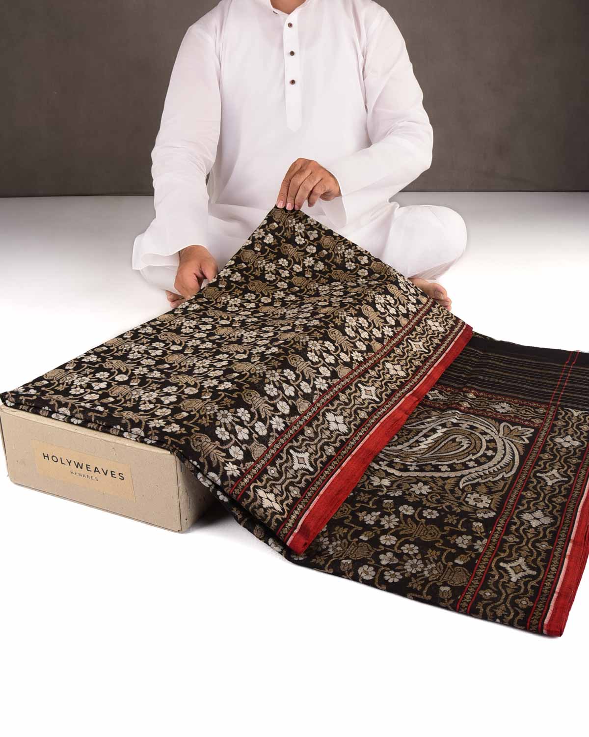 Black Krishnambari Resham And Zari Jamdani Ektara Cutwork Brocade Handwoven Cotton Banarasi Saree-HolyWeaves