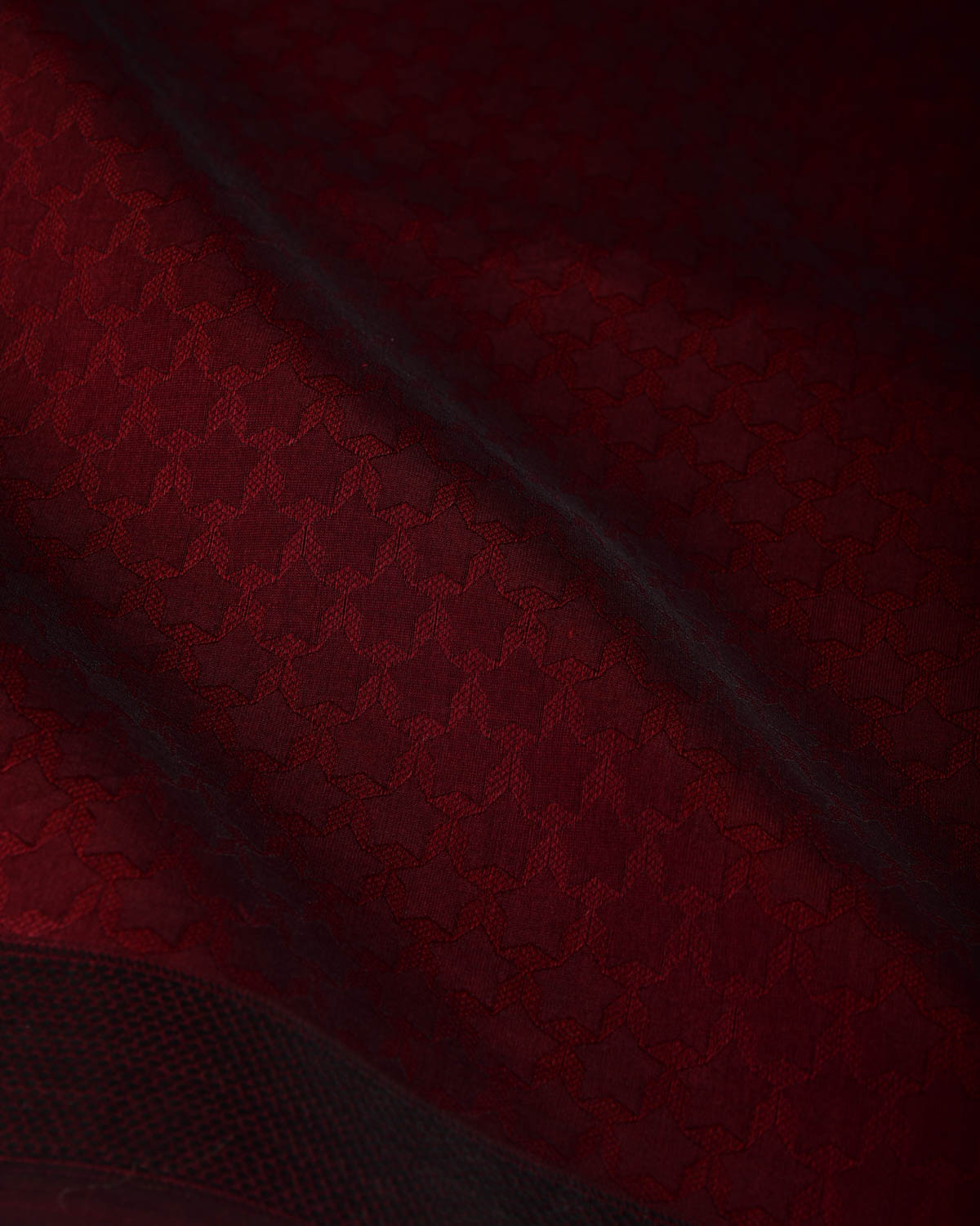 Maroon WATERMARK Stars Tanchoi Handwoven Kora Silk Banarasi Saree-HolyWeaves