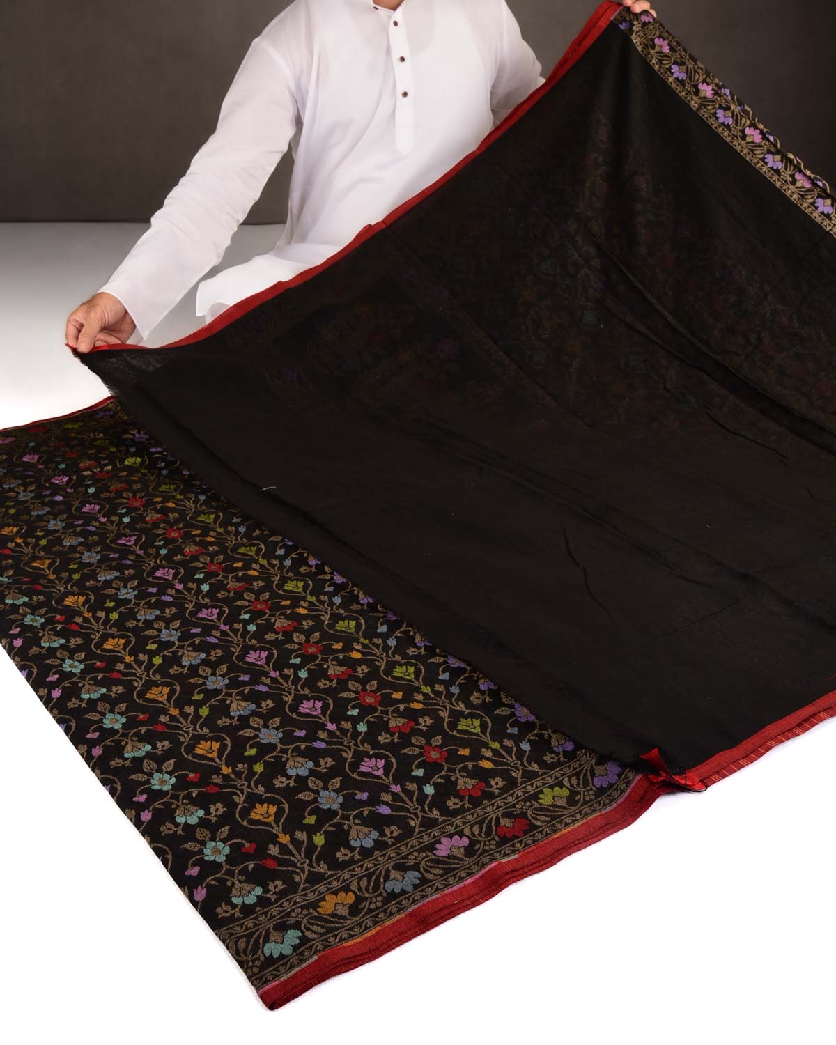 Black Krishnambari Gold Zari & Resham Cutwork Brocade Handwoven Cotton Banarasi Saree