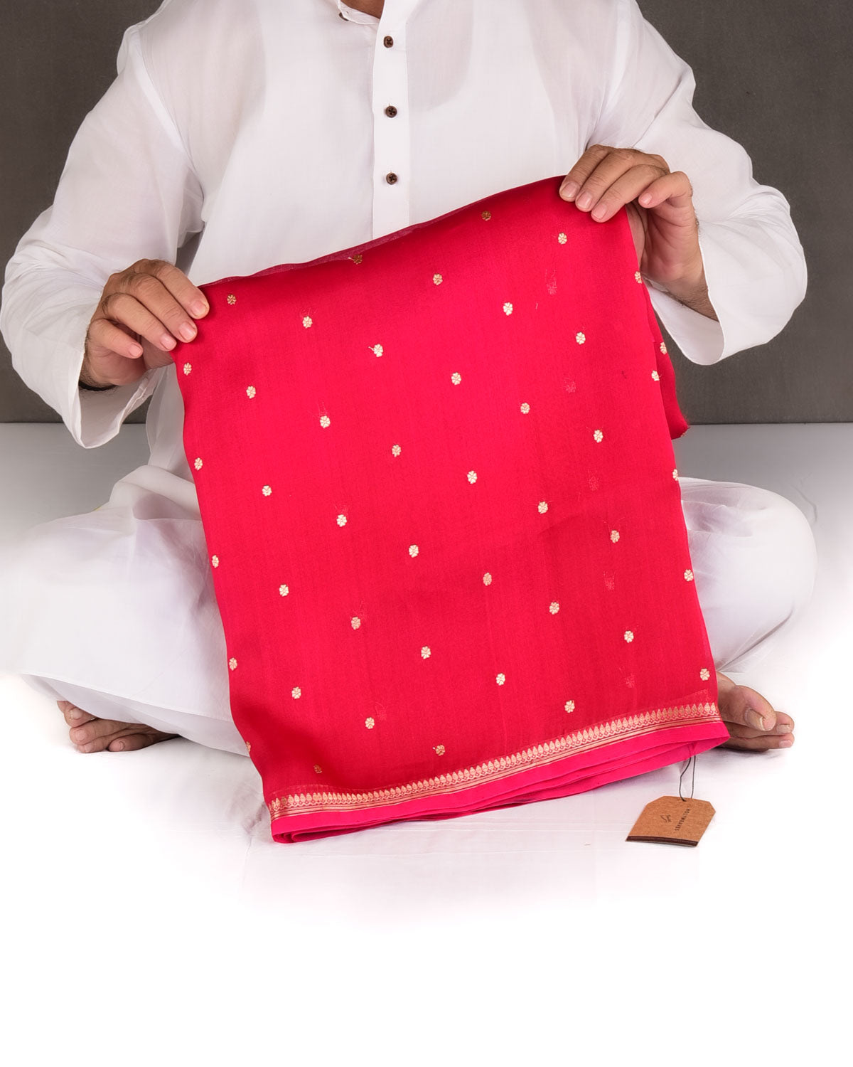 Red Gold Zari Kadhuan Buti Kadhuan Brocade Handwoven Kora Silk Banarasi Saree