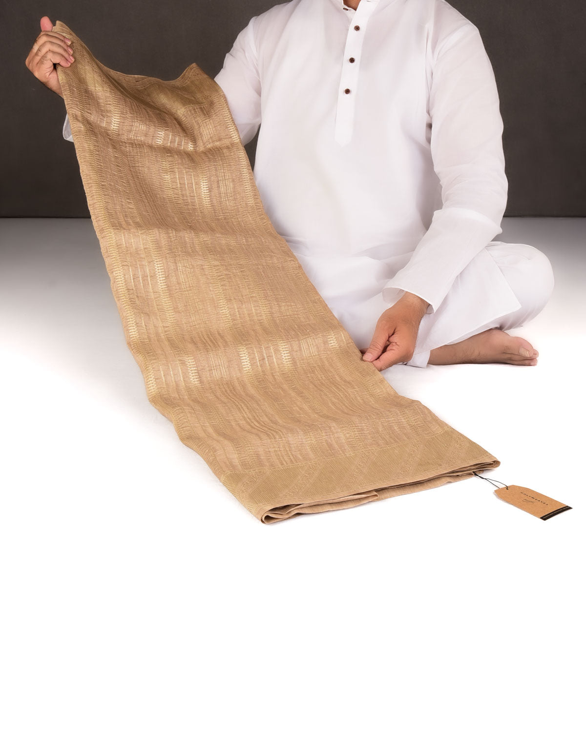 Beige Gold Zari Crush Texture Brocade Woven Linen Silk Banarasi Saree-HolyWeaves