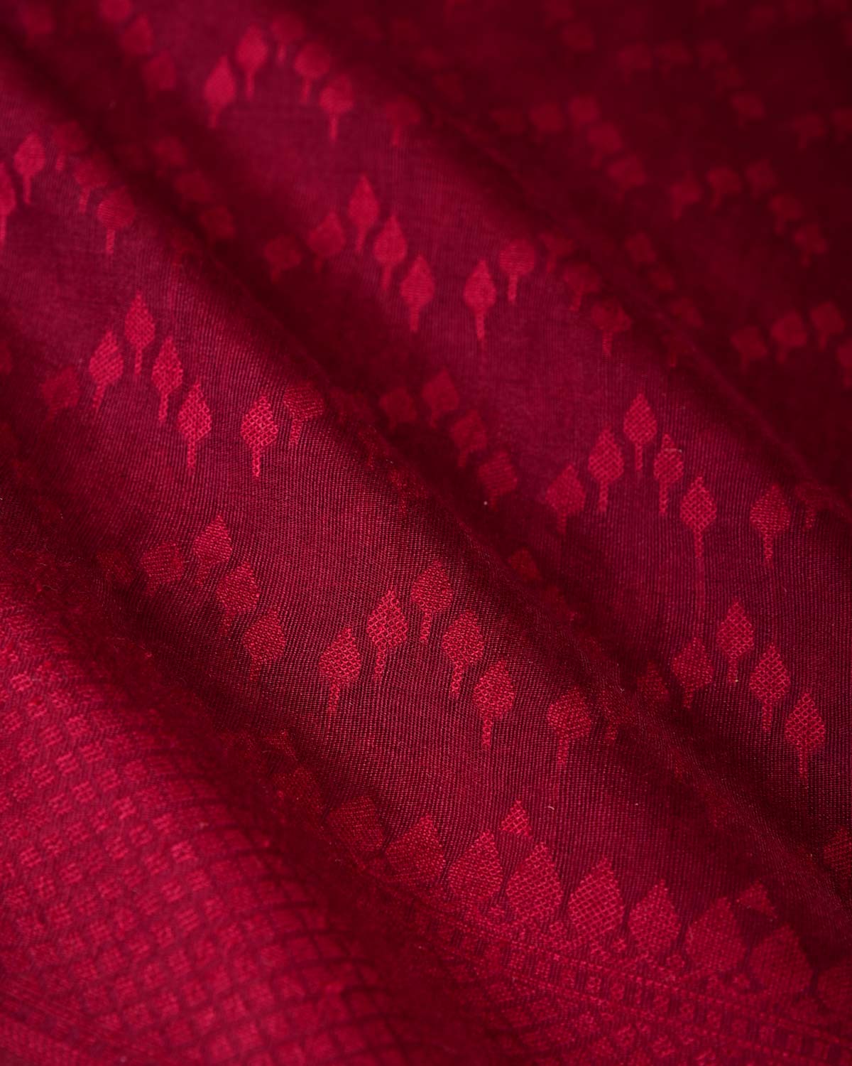 Maroon Self Buti Cutwork Brocade Woven Art Cotton Silk Banarasi Saree-HolyWeaves