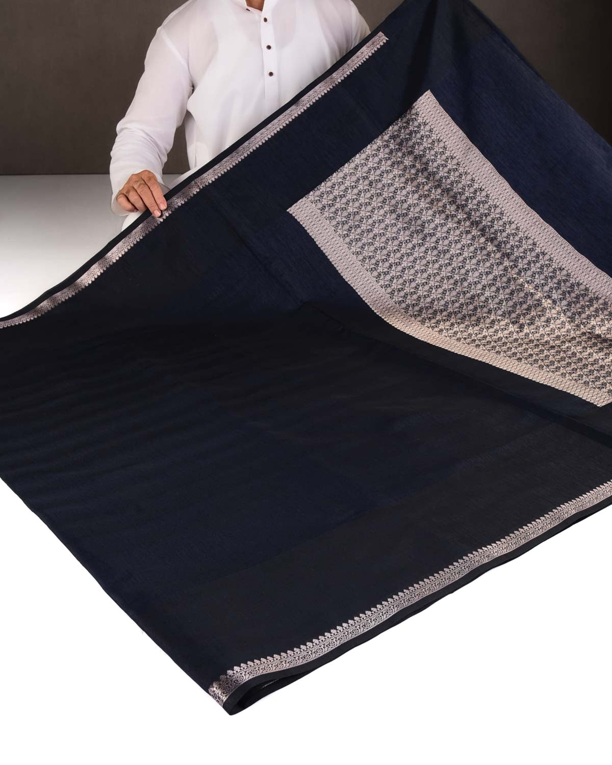 Textured Navy Blue Gold Zari Border Pallu Cutwork Brocade Woven Poly Dupion Banarasi Saree