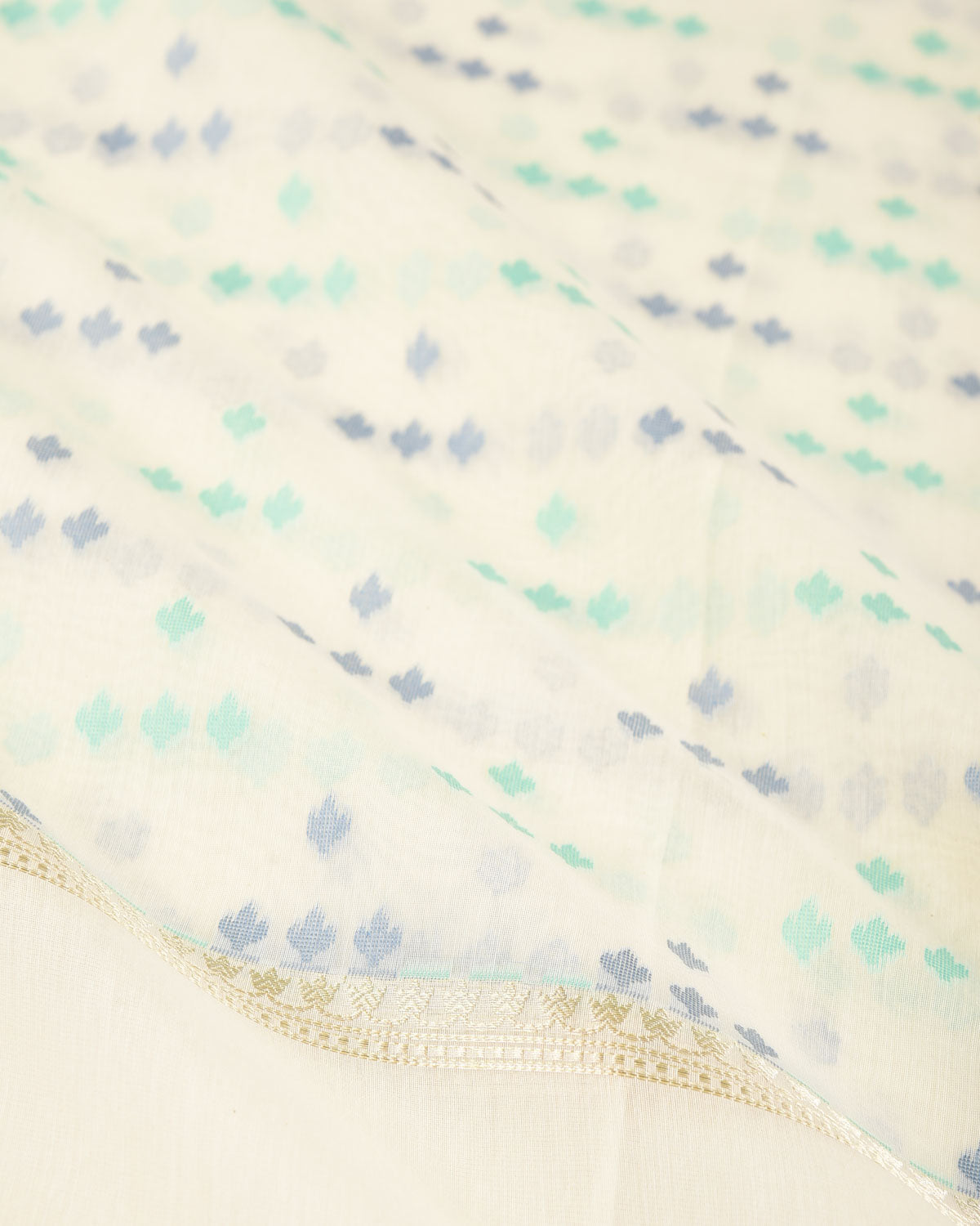 Blue-Green on Cream Resham Leaf Scatter Buti Cutwork Brocade Woven Art Cotton Silk Banarasi Saree
