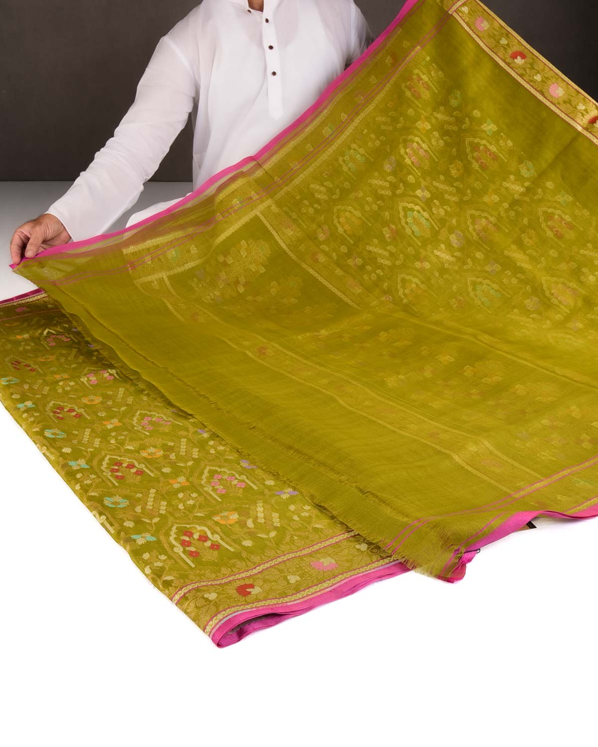 Green Cutwork Brocade Handwoven Kora Silk Banarasi Saree