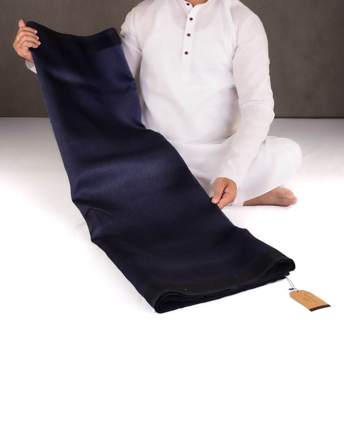 Navy Blue Chakri Tanchoi Woven Kora Silk Banarasi Saree-HolyWeaves