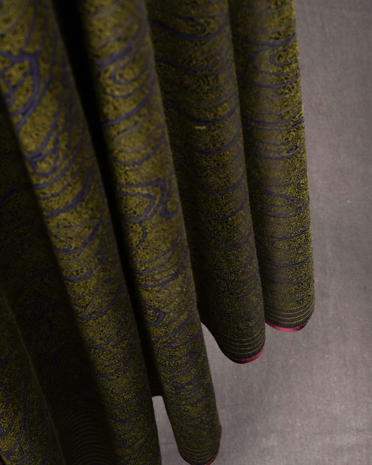 Olive Green Paisley Satin Tanchoi Handwoven Silk Wool Unisex Dress Shawl-HolyWeaves