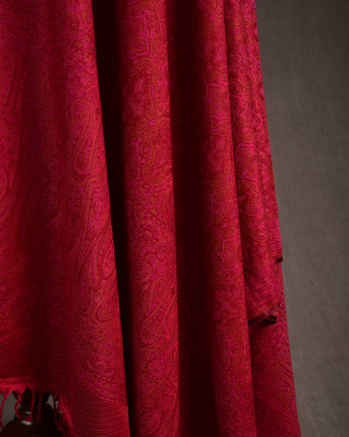 Pink on Maroon Tehra Traditional Jamawar Handwoven Silk Wool Unisex Dress Shawl-HolyWeaves