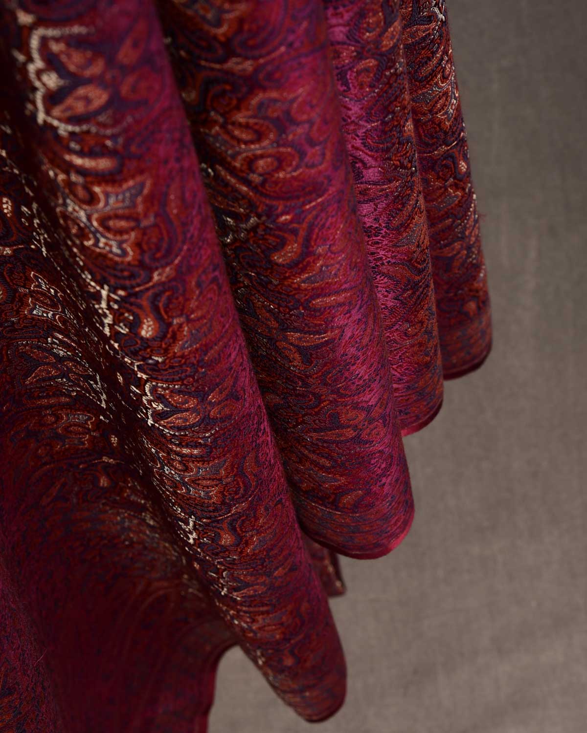 Maroon Tehra Traditional Jamawar Handwoven Silk Wool Unisex Dress Shawl with Silver Zari-HolyWeaves