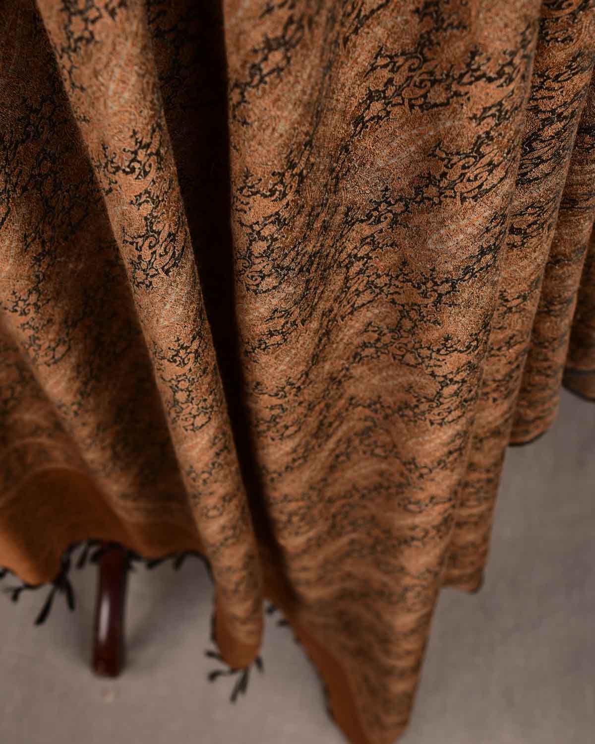 Brown Paisley Tanchoi Handwoven Silk Wool Banarasi Shawl-HolyWeaves