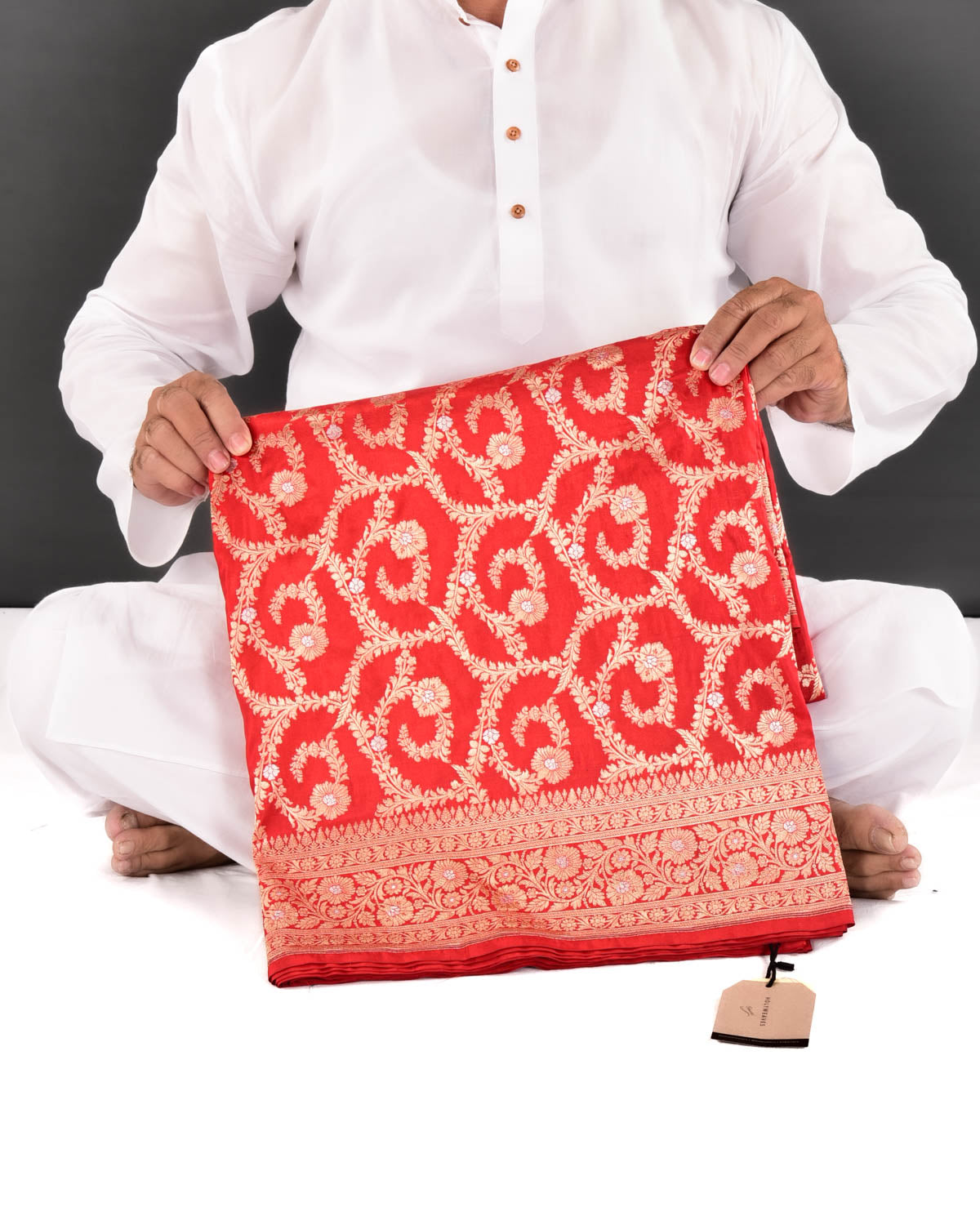 Red Banarasi Gold & Silver Zari Floral Jaal Cutwork Brocade Handwoven Katan Silk Saree - By HolyWeaves, Benares