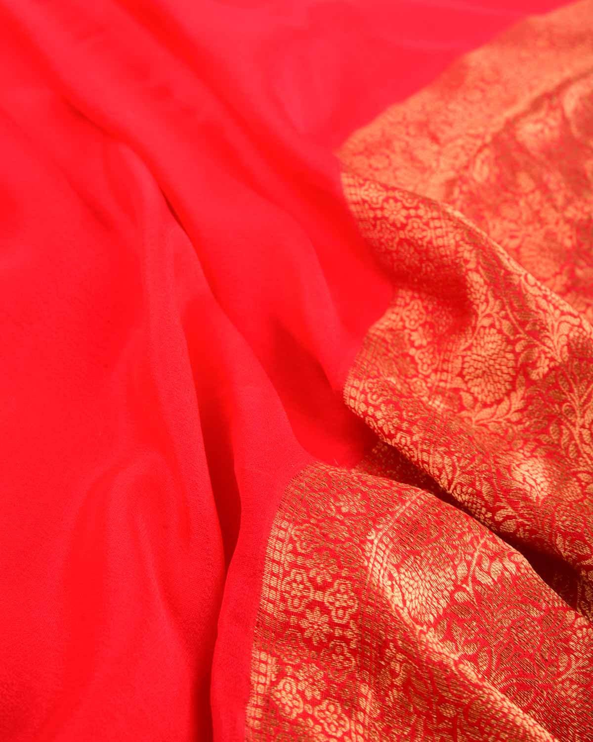 Ombre Red Gold Zari Border Pallu Brocade Woven Khaddi Georgette Banarasi Saree-HolyWeaves