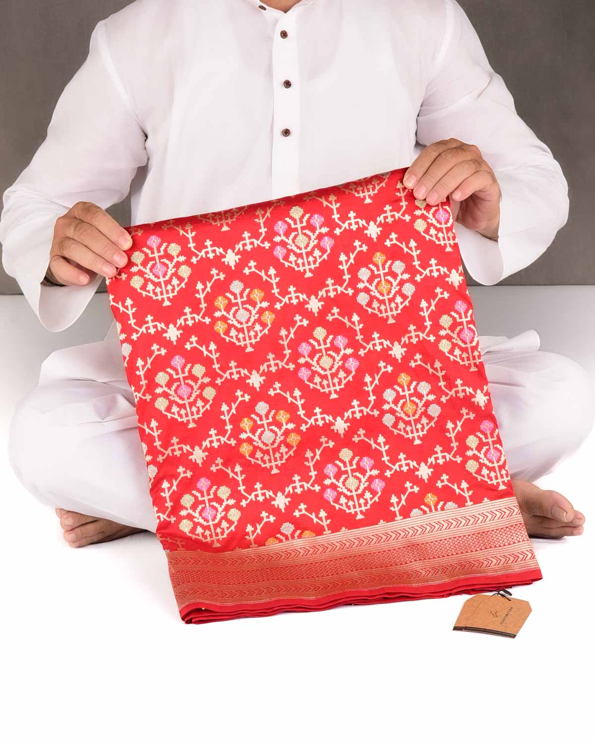 Red Tehra Floral Jaal Cutwork Brocade Handwoven Katan Silk Banarasi Saree-HolyWeaves