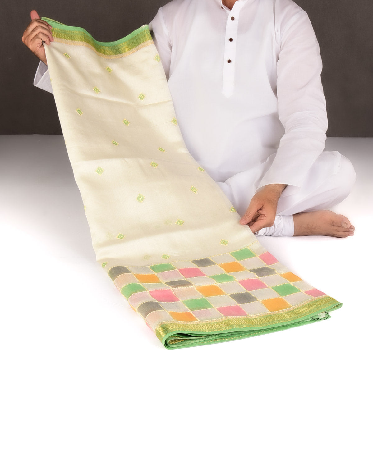 Ivory White Chequered Hand Brush Dye Brocade Cotton Silk Banarasi Saree with Green Border Pallu-HolyWeaves