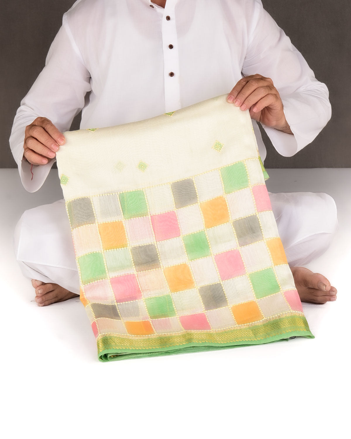 Ivory White Chequered Hand Brush Dye Brocade Cotton Silk Banarasi Saree with Green Border Pallu-HolyWeaves