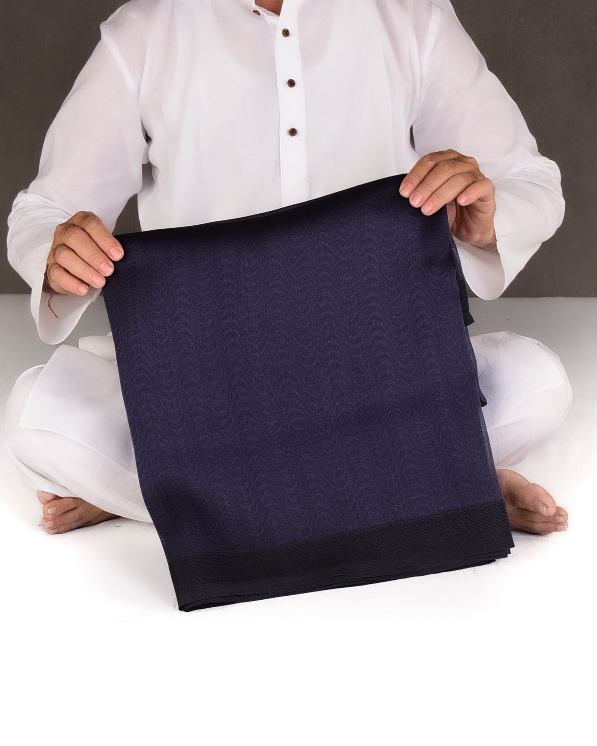 Mauve-ish Blue WATERMARK Illusion Waves Tanchoi Handwoven Kora Silk Banarasi Saree-HolyWeaves