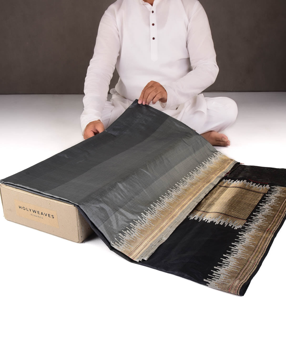 Ombre Black Kadhuan Brocade Handwoven Katan Silk Banarasi Saree with Gold & Silver Zari Border Pallu-HolyWeaves