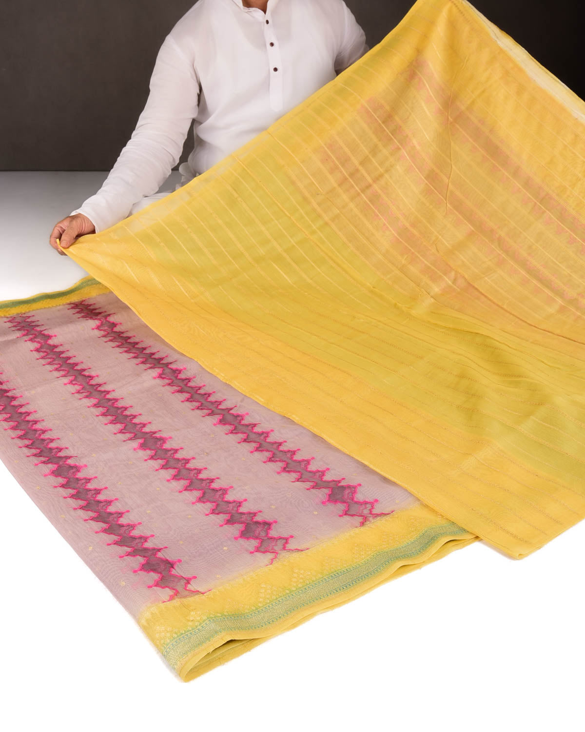 Mauve Translucent Rivers Cutwork Brocade Woven Cotton Silk Banarasi Saree with Contrast Dye Border Pallu