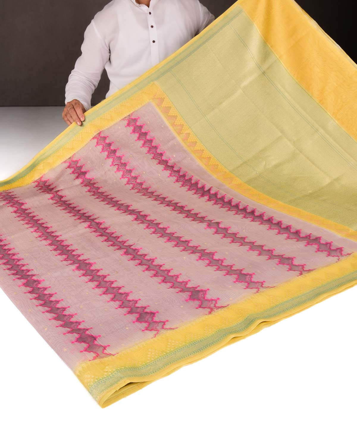 Mauve Translucent Rivers Cutwork Brocade Woven Cotton Silk Banarasi Saree with Contrast Dye Border Pallu