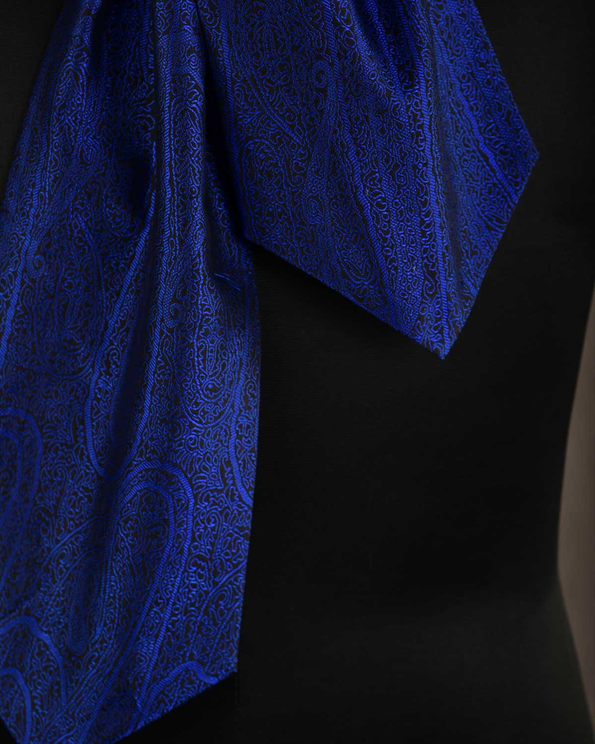 Navy Blue on Black Paisley Tanchoi Handwoven Silk Ascot Tie-HolyWeaves