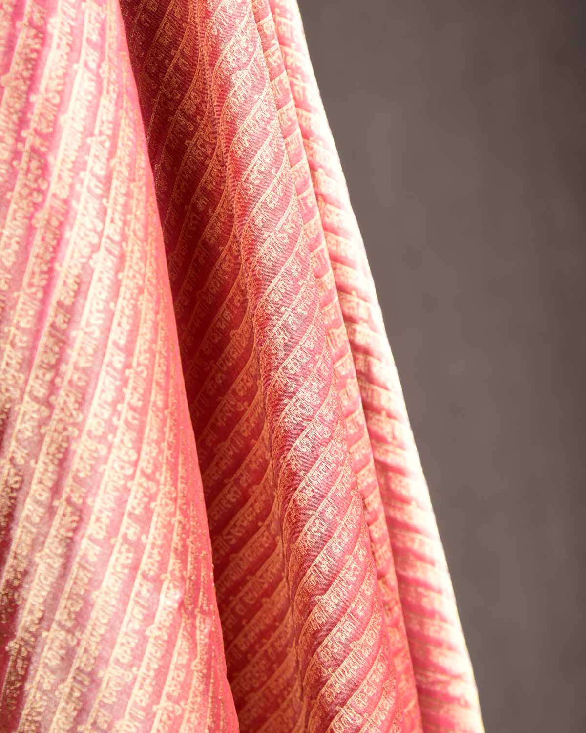 Metallic Ombre Red Silver Zari Geeta Shlok 2.47 Brocade Handwoven Katan Silk Banarasi Dupatta-HolyWeaves