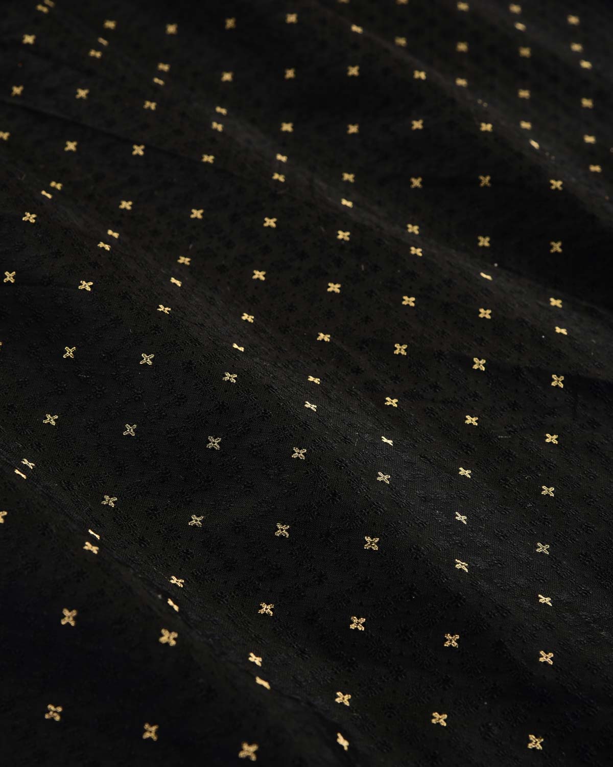 Black Banarasi Zari Buti Tanchoi Brocade Handwoven Katan Silk Fabric-HolyWeaves