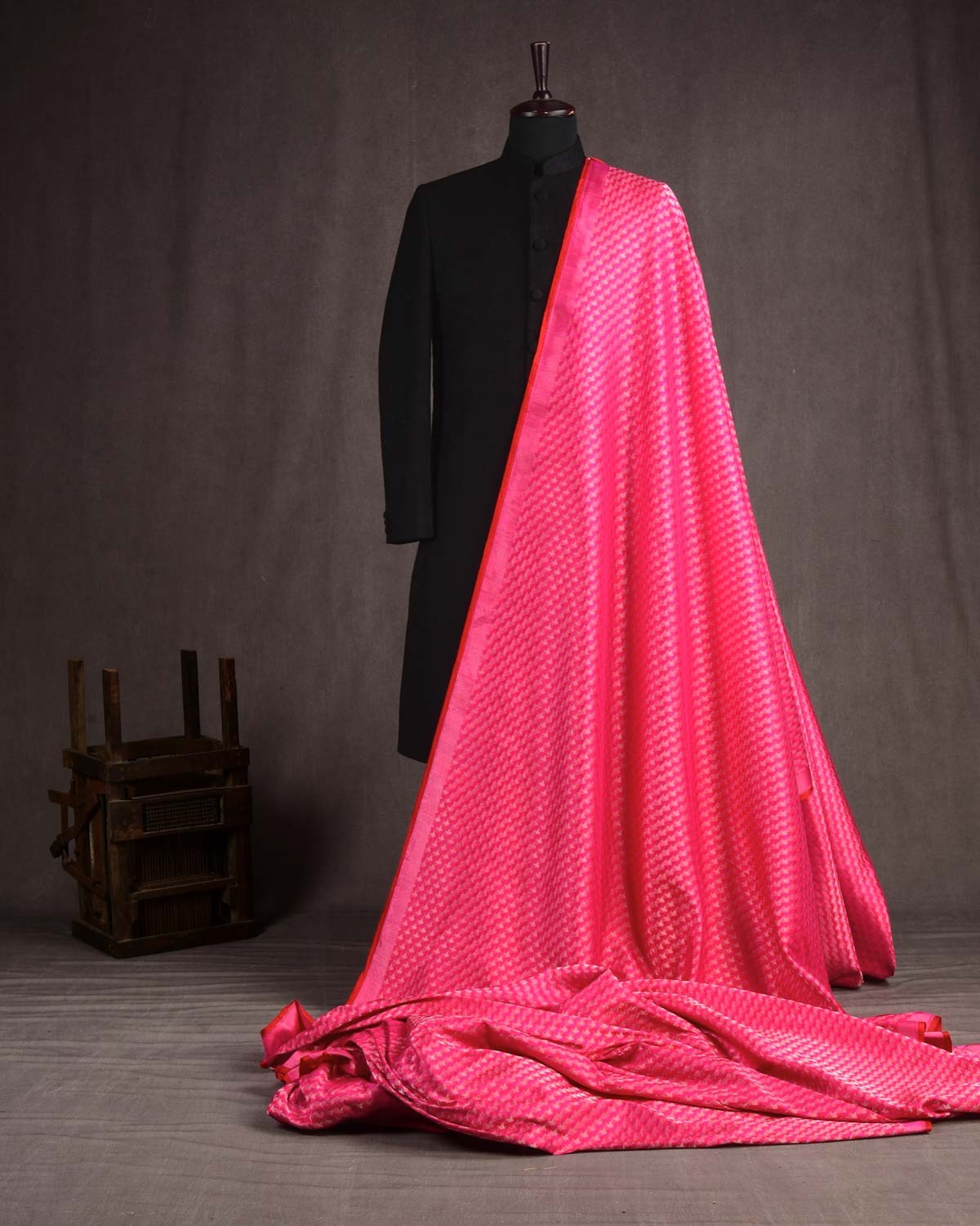 Shot Rani Pink Banarasi Geometric Alfi Sona Rupa Zari Brocade Handwoven Katan Silk Unisex Fabric-HolyWeaves