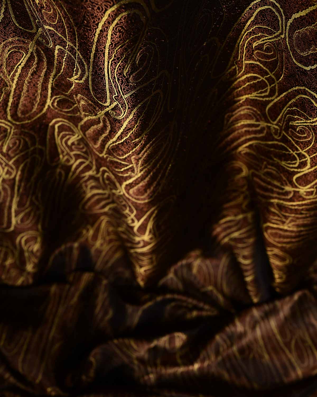 Metallic Black Gold & Antique Zari Paisleys Satin Tanchoi Handwoven Katan Silk Banarasi Fabric-HolyWeaves