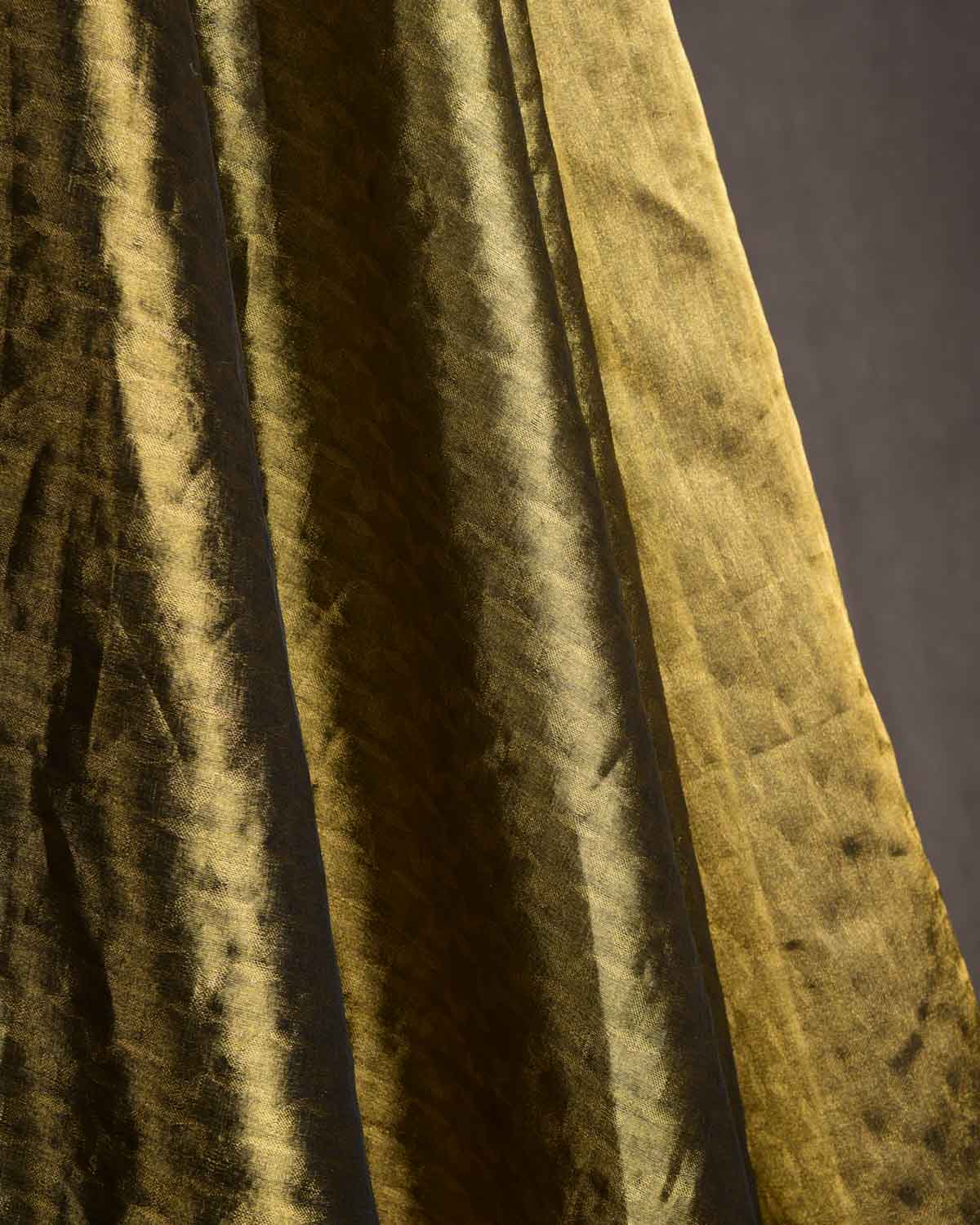 Metallic Gold WATERMARK Kaliedoscopic Stars Brocade Woven Kora Tissue Banarasi Fabric-HolyWeaves