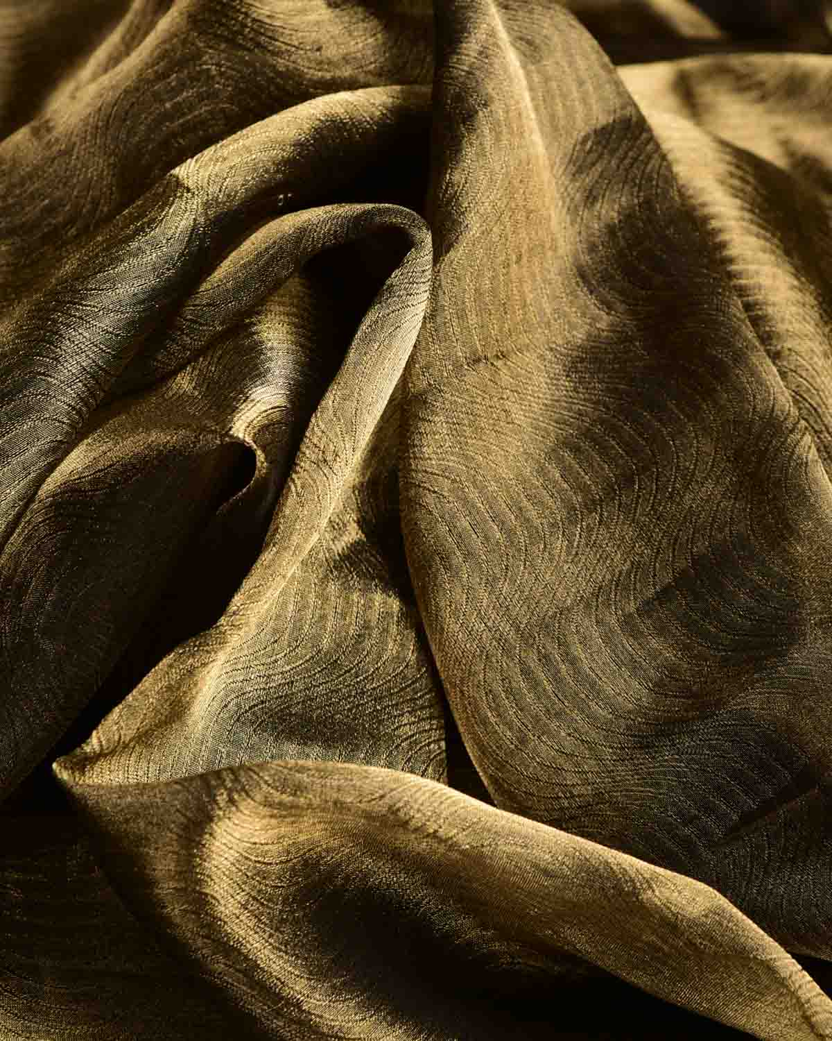 Metallic Antique Gold WATERMARK Scallop Brocade Woven Kora Tissue Banarasi Fabric-HolyWeaves