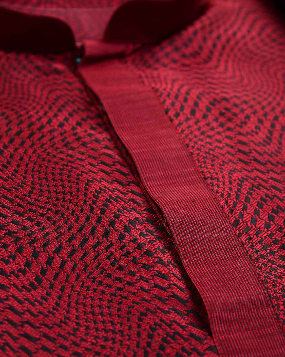 Maroon Houndstooth Cyclone Tanchoi Handwoven Silk Mens Kurta Pyjama-HolyWeaves