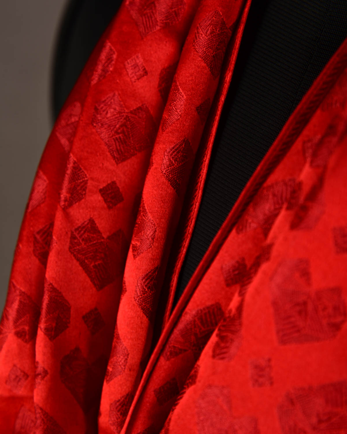 Metallic Red Diamond Hearts Satin Tanchoi Handwoven Silk Unisex Scarf 80"x22"-HolyWeaves