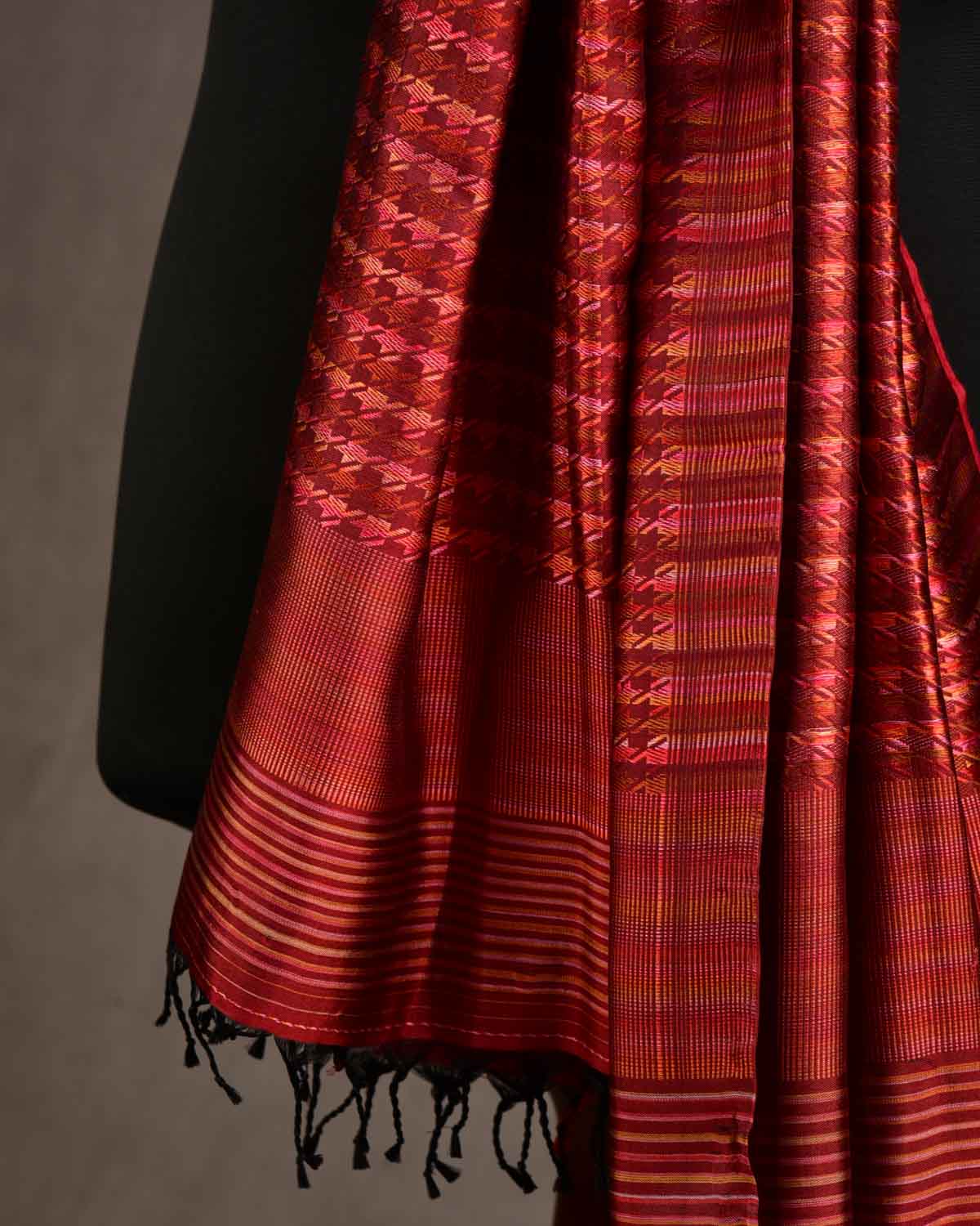 Variegated Maroon Houndstooth Tanchoi Handwoven Silk Unisex Scarf 80"x22"-HolyWeaves