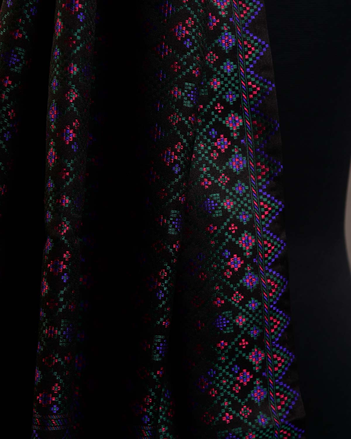 Black Green Purple Pink Dotted Jamawar Handwoven Silk Unisex Scarf 80"x22"-HolyWeaves