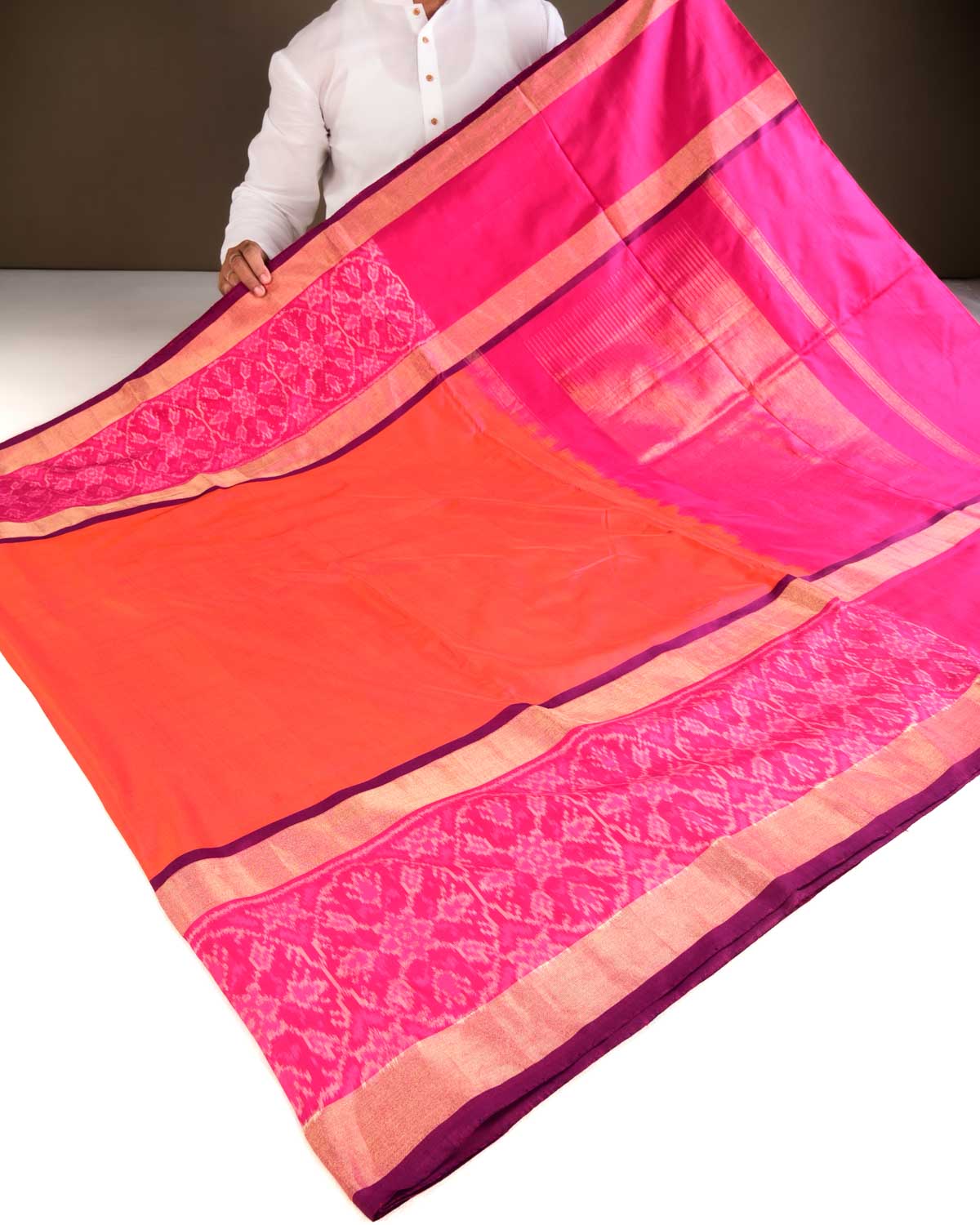 Shot Orange-Pink Handwoven Silk Chaabdi Pochampally Saree - By HolyWeaves, Benares