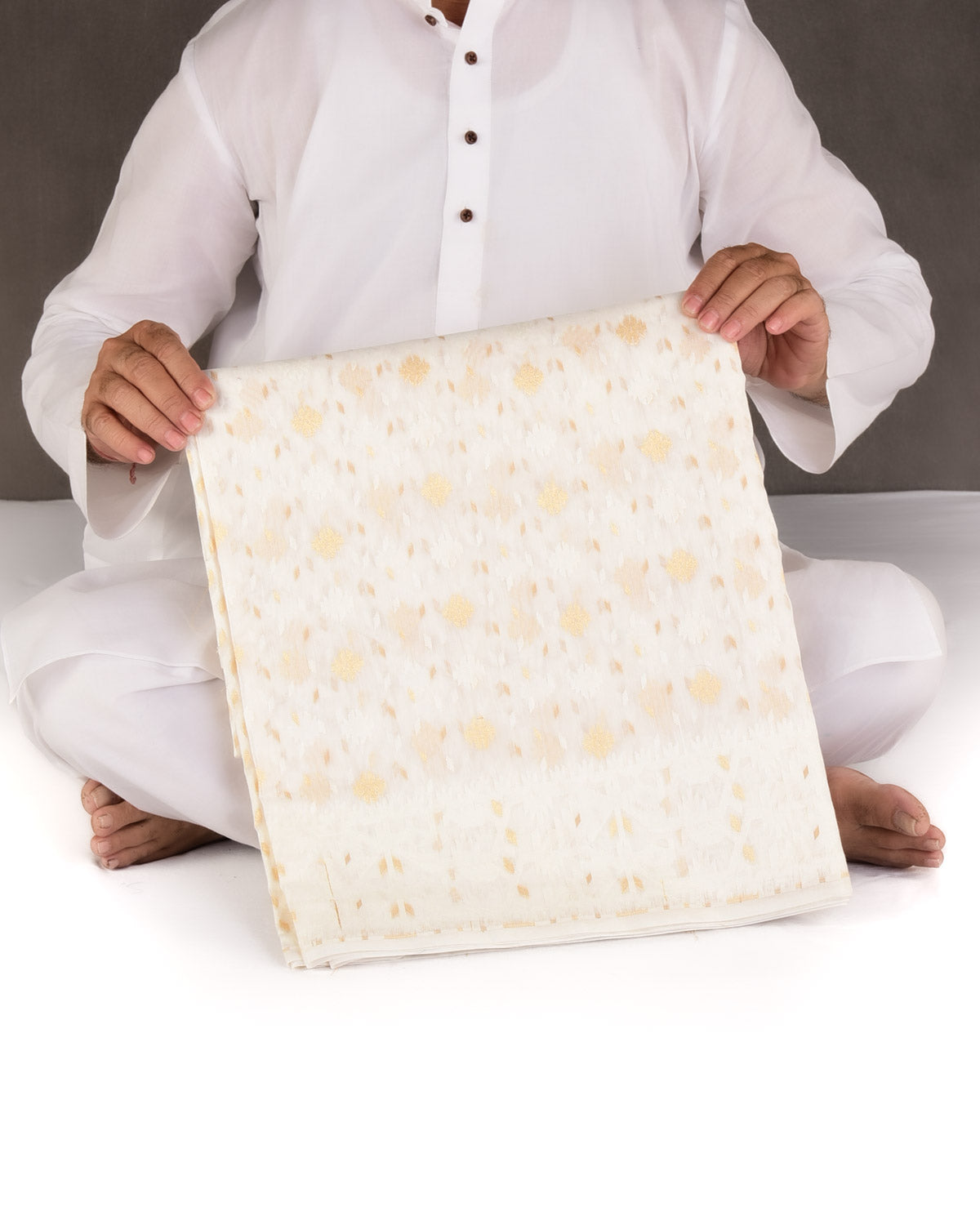 White Alfi Banarasi Dhakai Buti Cutwork Brocade Woven Cotton Silk Saree-HolyWeaves