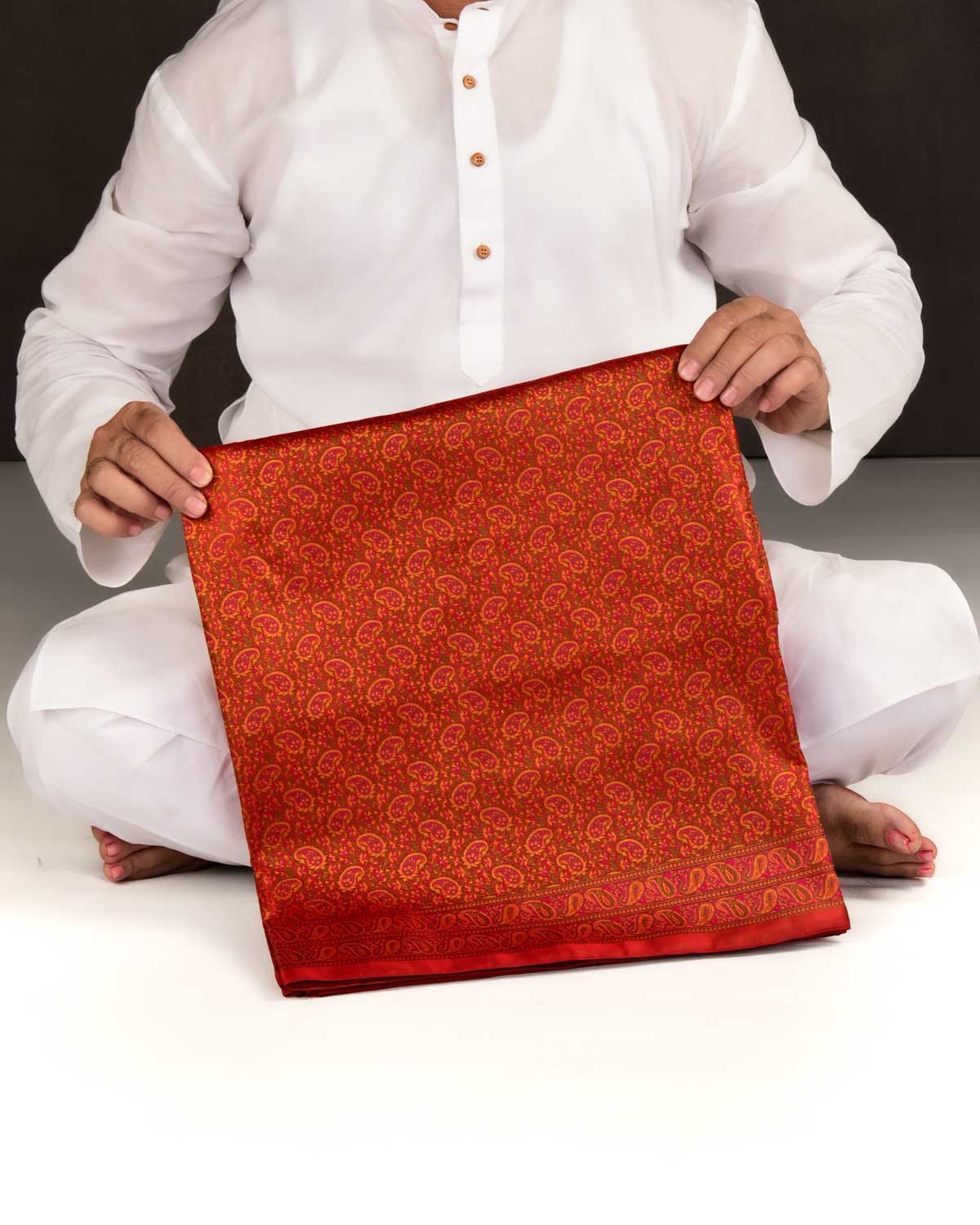 Red Banarasi Tehri Paisley Ektara Jamawar Handwoven Katan Silk Saree-HolyWeaves