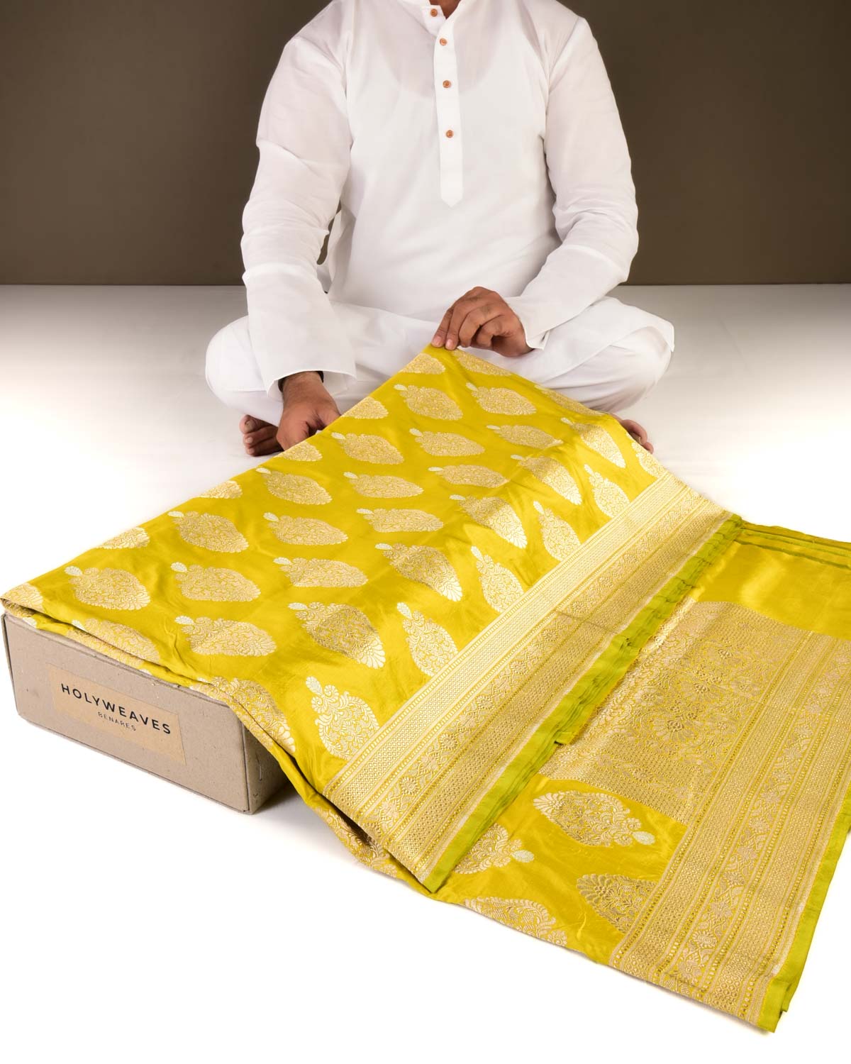 Green Banarasi Alfi Sona Rupa Buta Cutwork Brocade Handwoven Katan Silk Saree-HolyWeaves