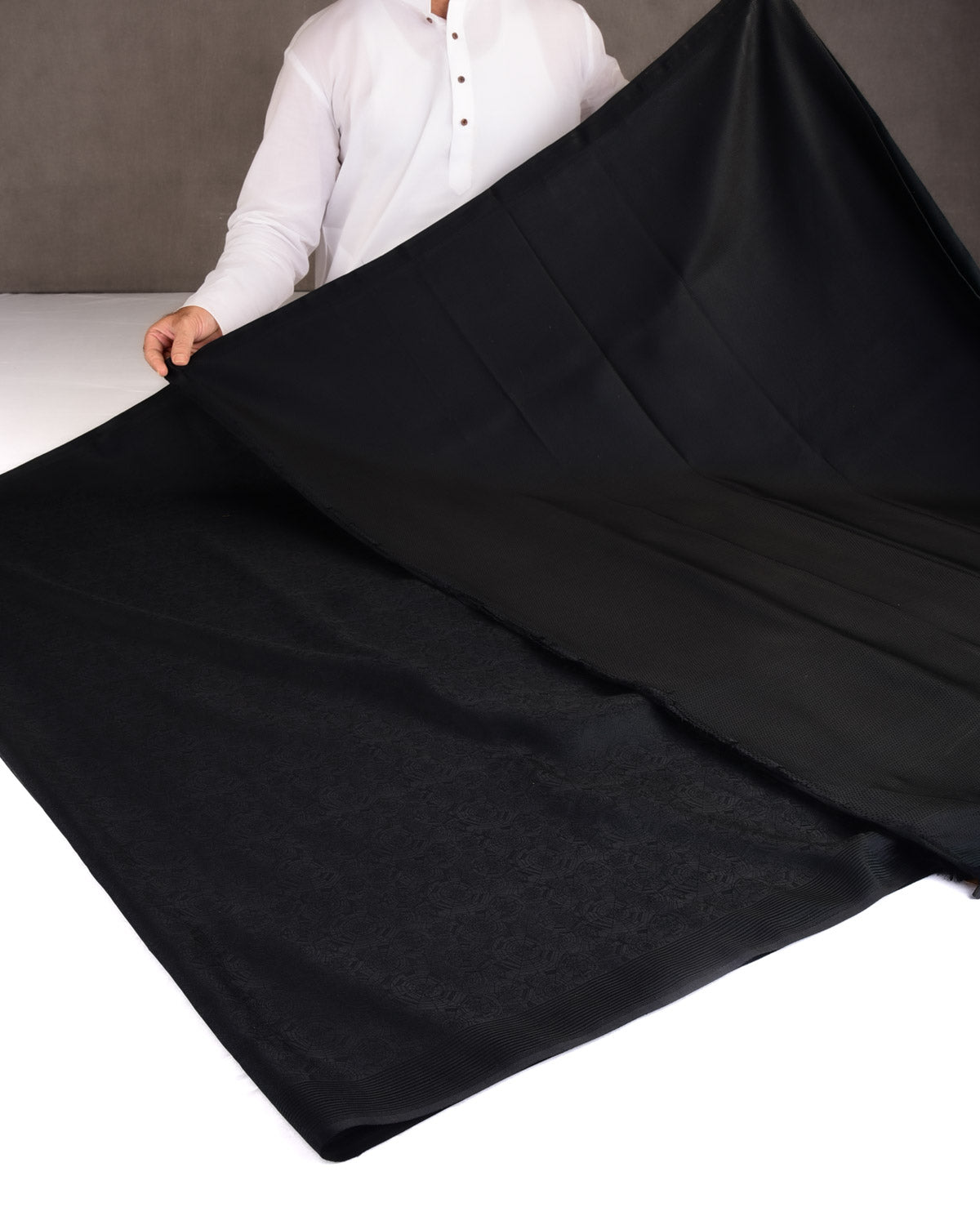 Black Spider Web Satin Tanchoi Handwoven Katan Silk Banarasi Saree-HolyWeaves
