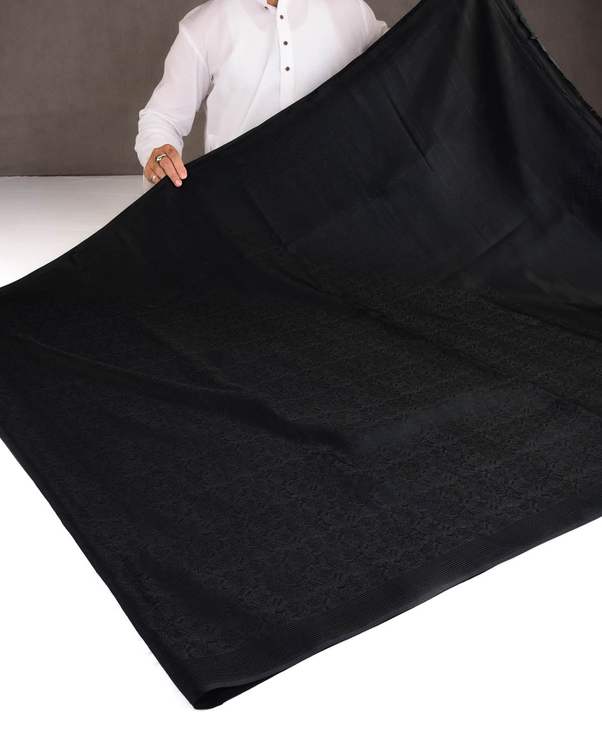 Black Spider Web Satin Tanchoi Handwoven Katan Silk Banarasi Saree-HolyWeaves