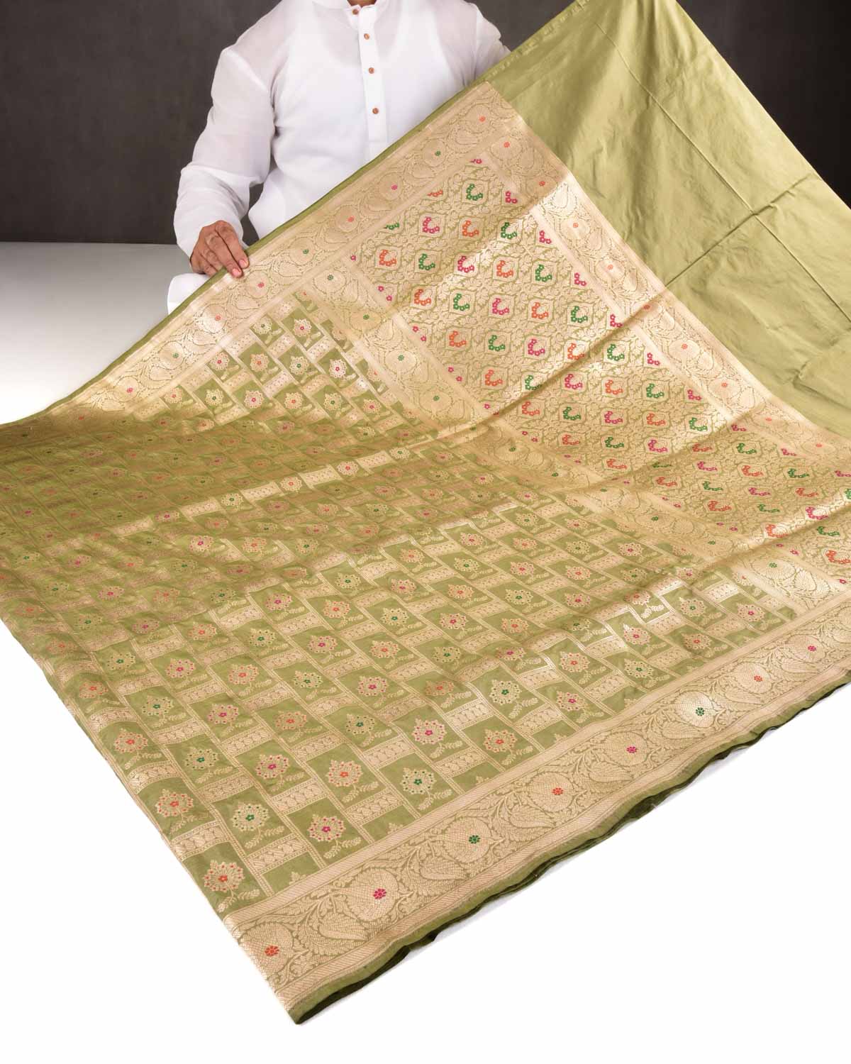 Artichoke Green Banarasi Traditional Jangla Gold Zari And Resham Alfi Cutwork Brocade Handwoven Katan Silk Saree-HolyWeaves
