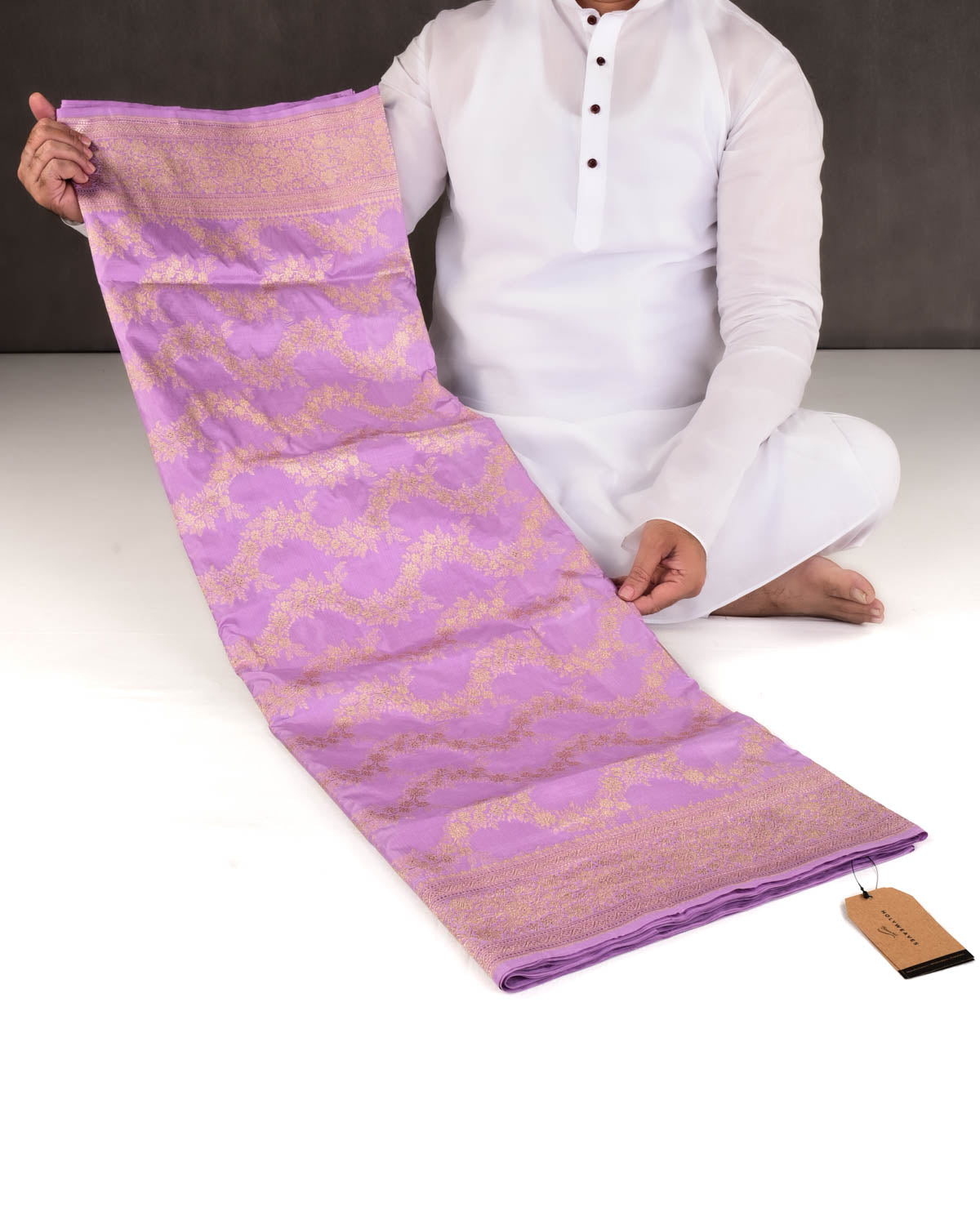 Lilac Banarasi Gold Zari Waves Cutwork Brocade Handwoven Katan Silk Saree-HolyWeaves