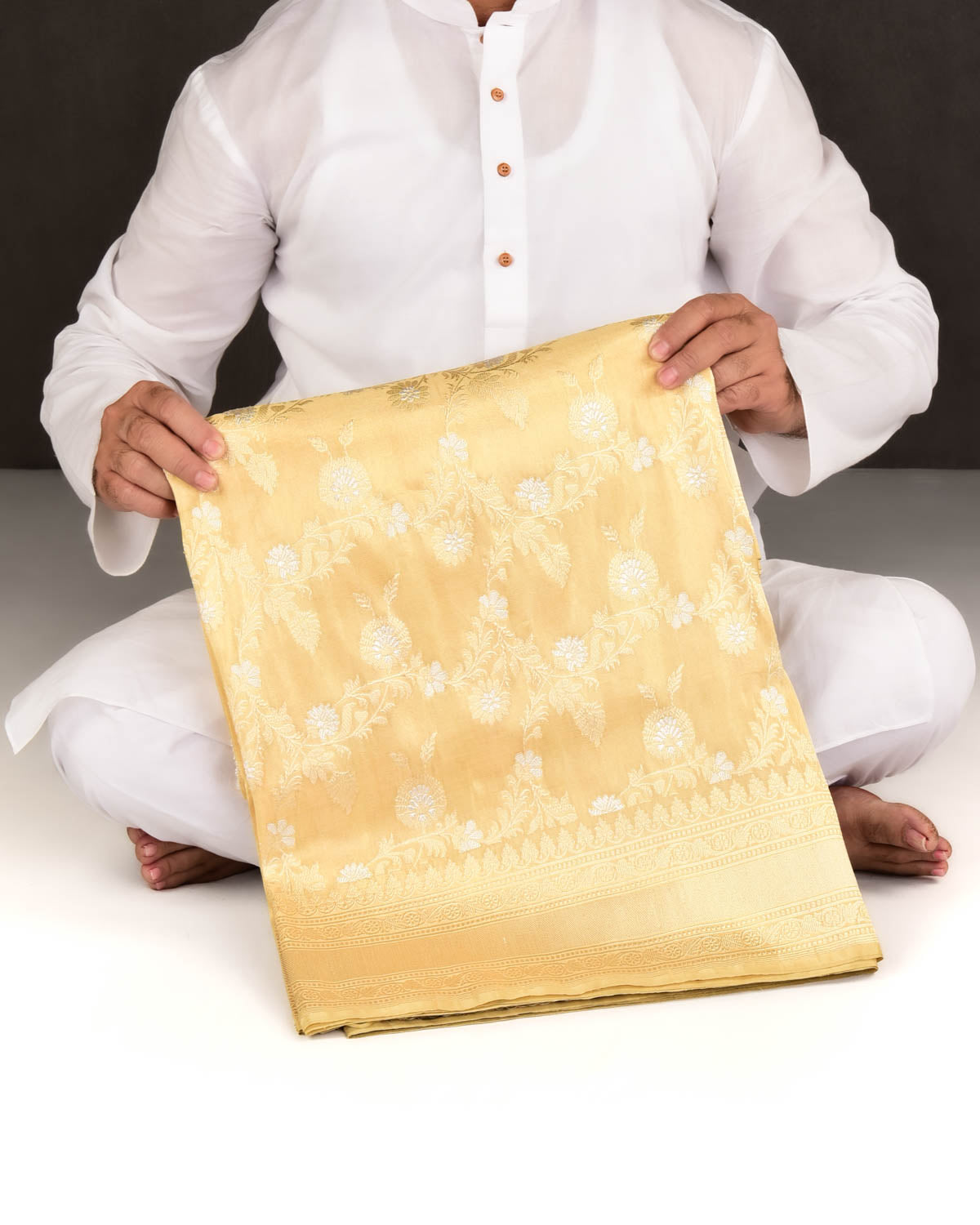 Metallic Gold Banarasi Gold & Silver Zari Jaal Kadhuan Brocade Handwoven Katan Tissue Saree-HolyWeaves