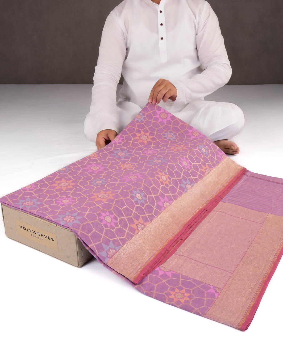 Mauve Banarasi Octagon Grids Ektara Cutwork Brocade Handwoven Cotton Saree-HolyWeaves