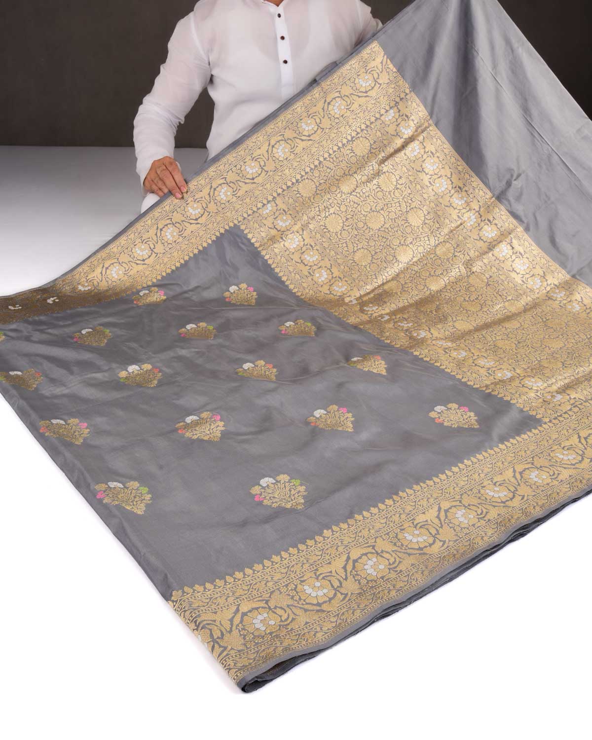 Gray Banarasi Gold Zari Meenekari Buta Kadhuan Brocade Handwoven Katan Silk Saree-HolyWeaves